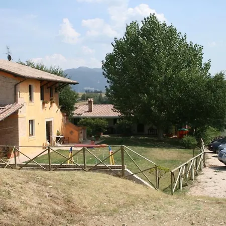 Holiday Frazione Morgnano 2 Appartamento *