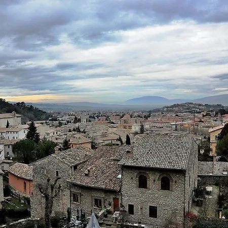 Holiday Frazione Morgnano 2 Appartement Spolète